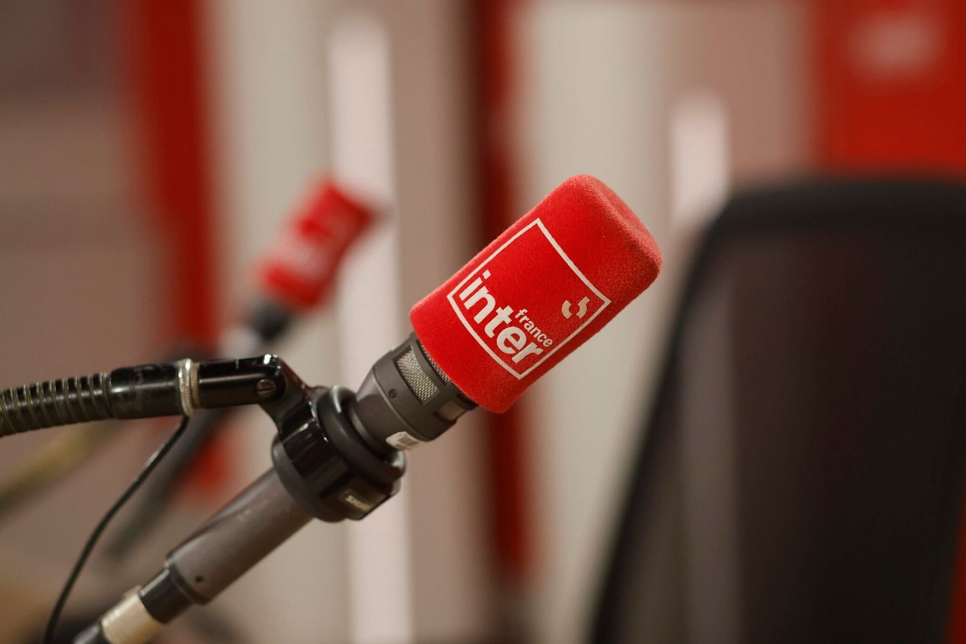 L’ARCOM intensifie sa surveillance médiatique avant les élections municipales de 2026, un dispositif qui menace la liberté d’expression