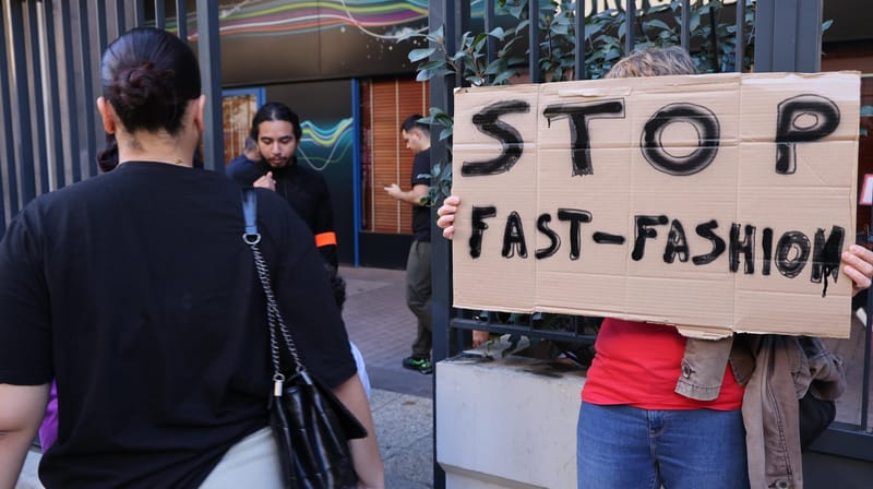 Shein Échoue dans les Boutiques Françaises : Le Déclin des Expérimentations de Fast-Fashion