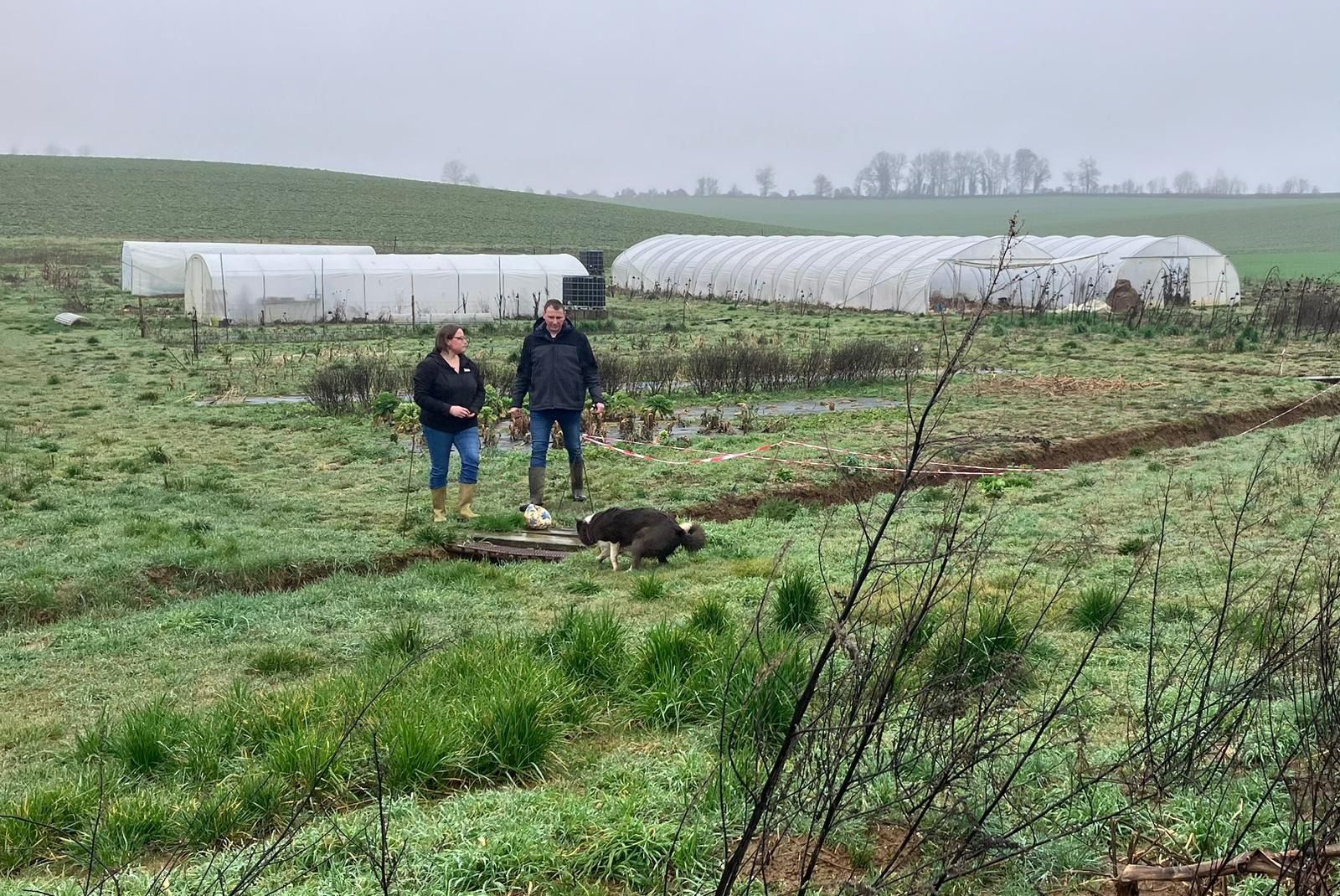 Des terres mortes et des rivières contaminées : Le scandale PFAS qui menace l&rsquo;Ardenne et la Meuse