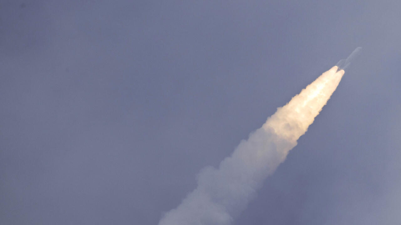 Quatre boosters et 2 000 degrés : l&rsquo;Ariane 6 affronte son premier défi majeur pour Amazon