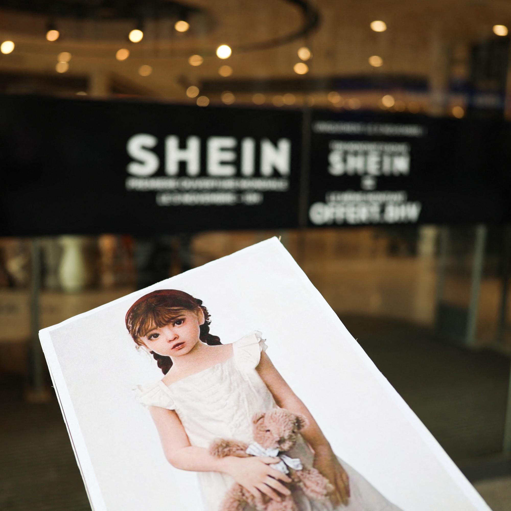 La chasse aux jouets interdits : l&rsquo;UE met Shein sous surveillance pour des contenus pédopornographiques infantiles