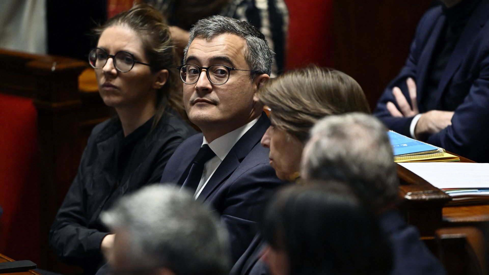 Un vote serré déclenche une crise économique en France après l&rsquo;approbation d&rsquo;un rapport réformiste