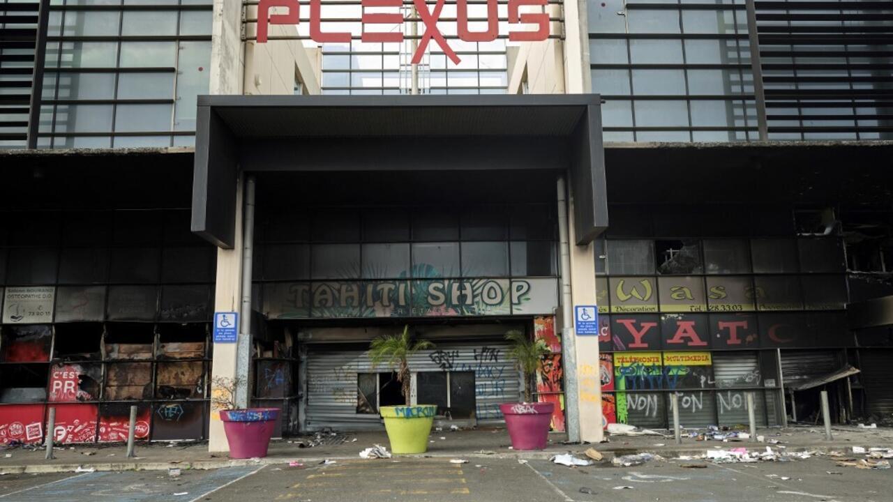 La France se brûle intérieurement : l&rsquo;effondrement économique et social imminents