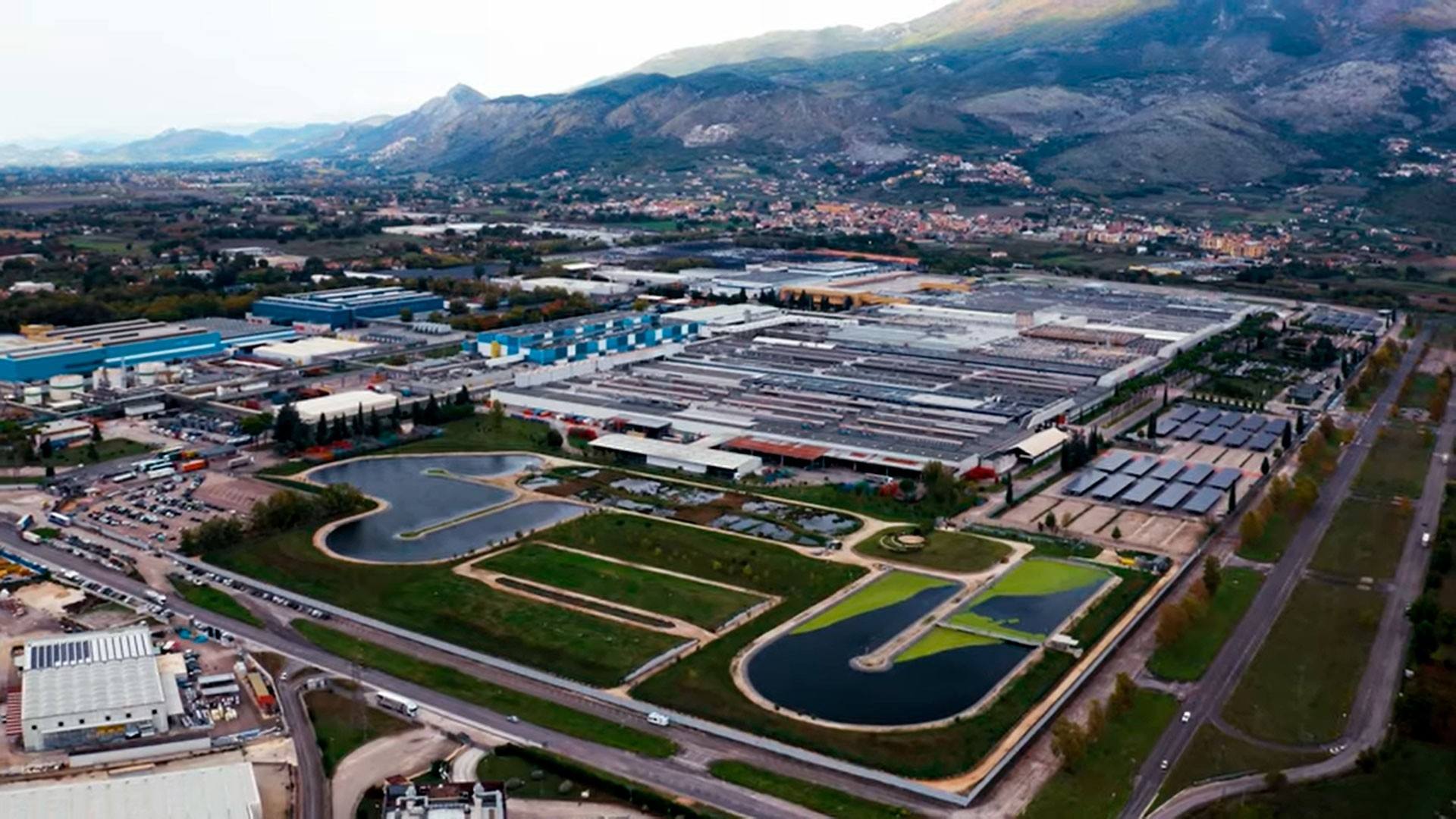 L&rsquo;investissement de Stellantis ne sauvera pas la France : l&rsquo;économie en effondrement