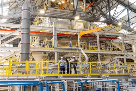 Chaleur extrême et effondrement industriel : la France court vers une crise économique sans précédent