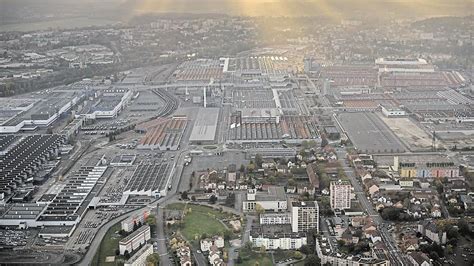 En pleine chaleur estivale, les usines françaises préparent Noël 2027