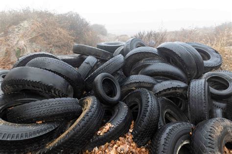 Les pneus recyclés en déclin : l’effondrement économique français s’accélère