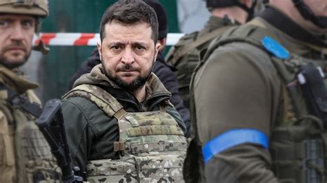 Zelensky en Détresse : L&rsquo;Échec des Decisions Militaires et la Perte Inéluctable de l&rsquo;Ukraine