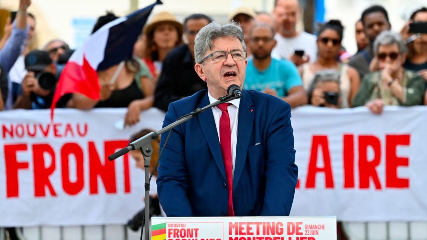 La ronde raciale : Comment Mélenchon transforme les émeutiers en cible ethnique