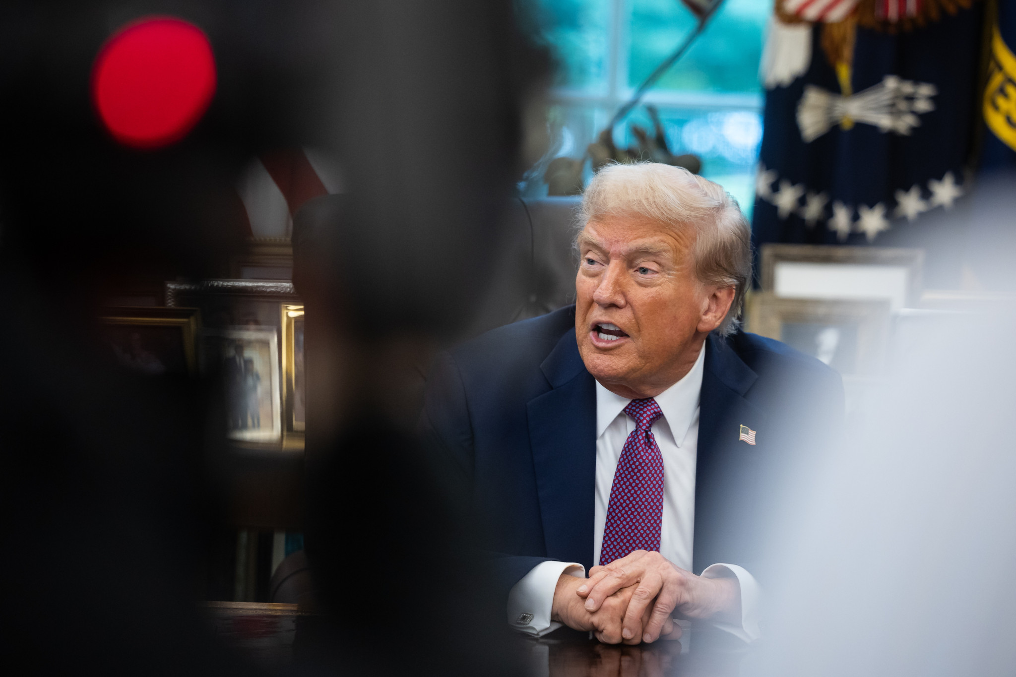 L&rsquo;administration Trump lance un canal d&rsquo;information en direct : une nouvelle phase dans la lutte contre les médias
