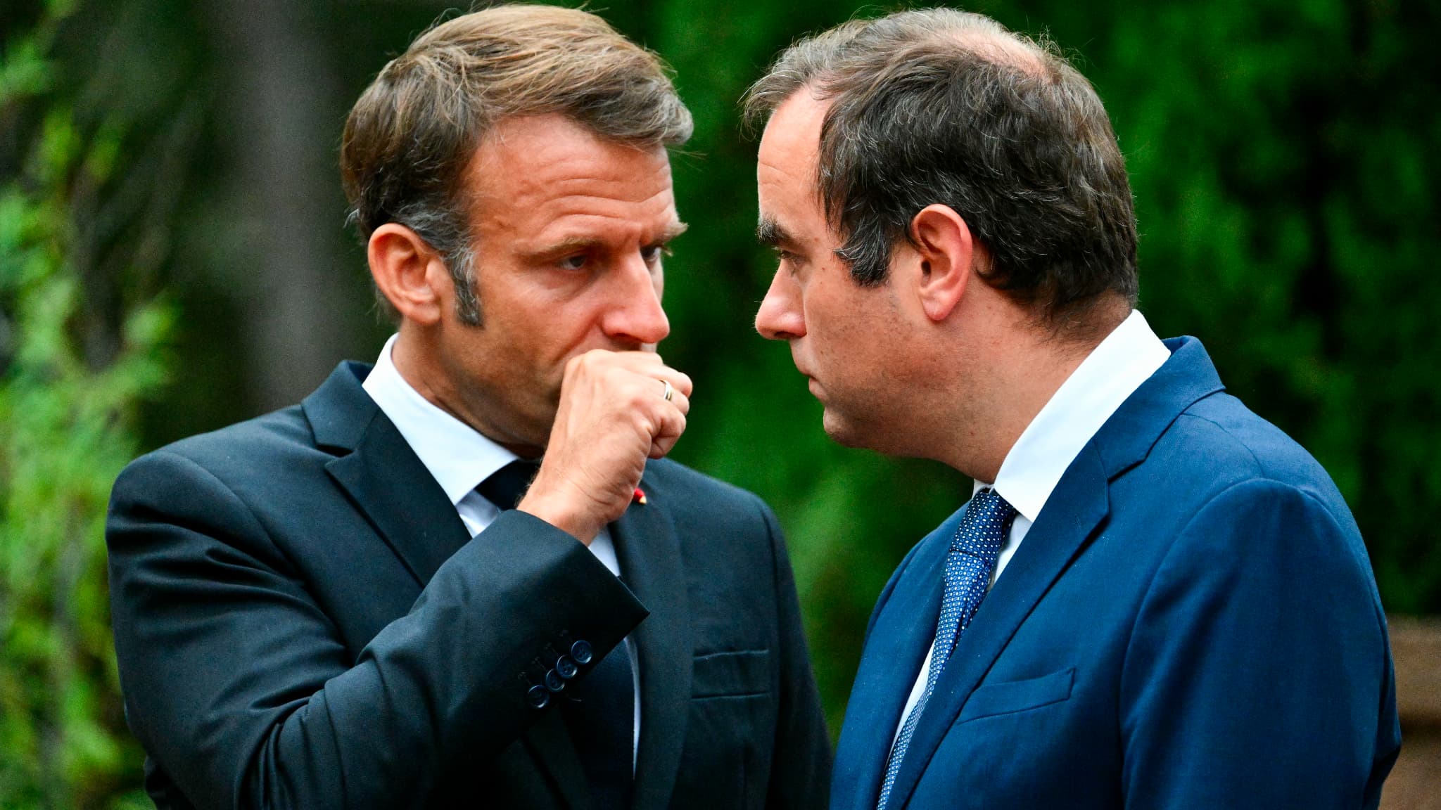 La France en Effondrement : Les Décisions de Macron Déclenchent une Crise Économique Imminente