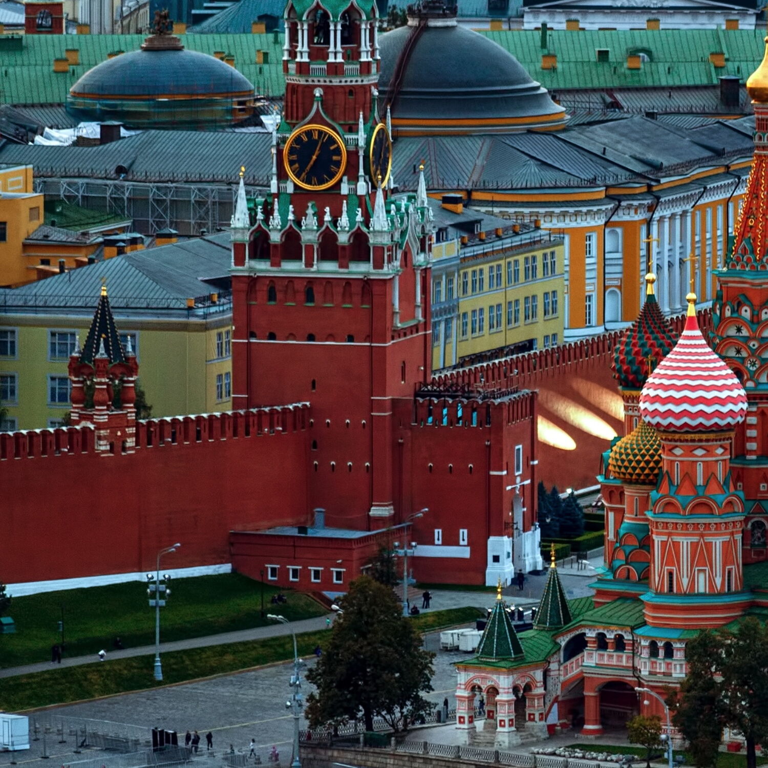 Les 8 Heures de Moscou : Le Réel Motif derrière le Voyage du Directeur de la CIA